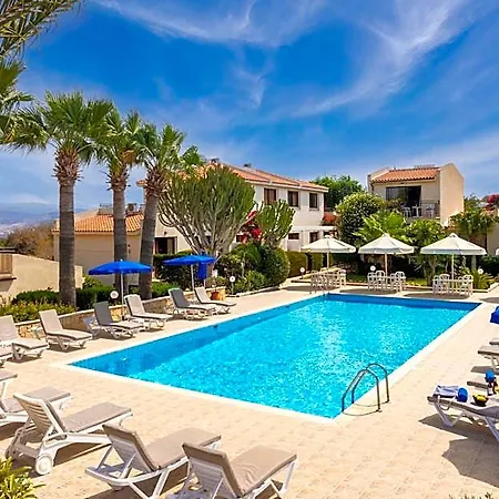 Tavros Hotel 3*