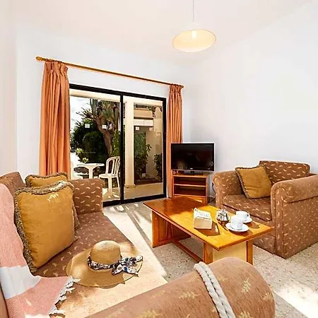 Hotel Tavros